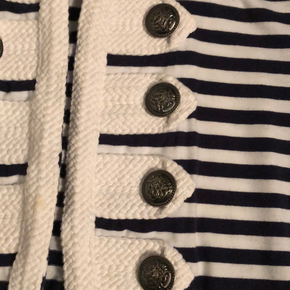 Blazer - Picture 2 of 2